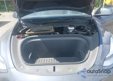 2020 Tesla Model Y Long Range Dual Motor All-Wheel Drive из США, поврежденный, VIN 5YJYGDEEXLF051361